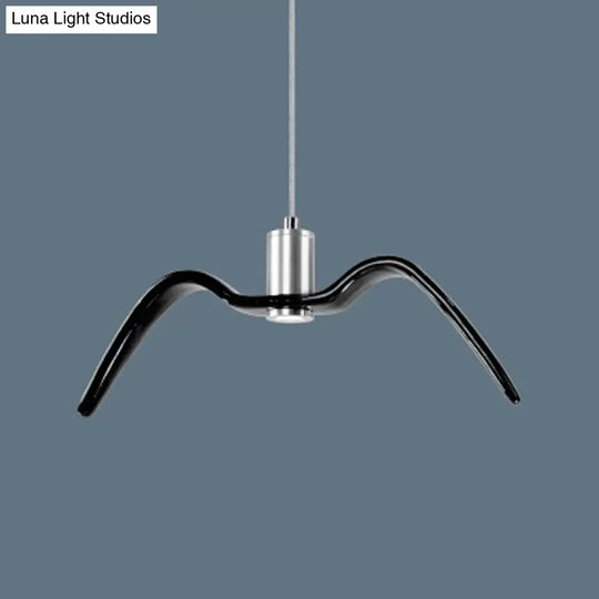 Seagull Resin Suspension Pendant Ceiling Light: Artistic Single-Bulb Fixture For Restaurants