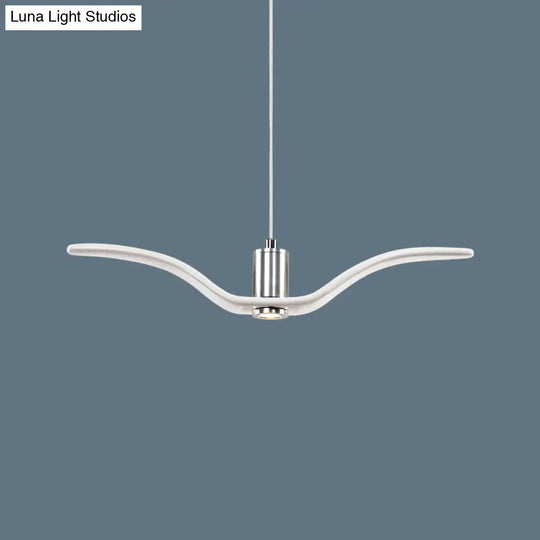 Seagull Resin Suspension Pendant Ceiling Light: Artistic Single-Bulb Fixture For Restaurants