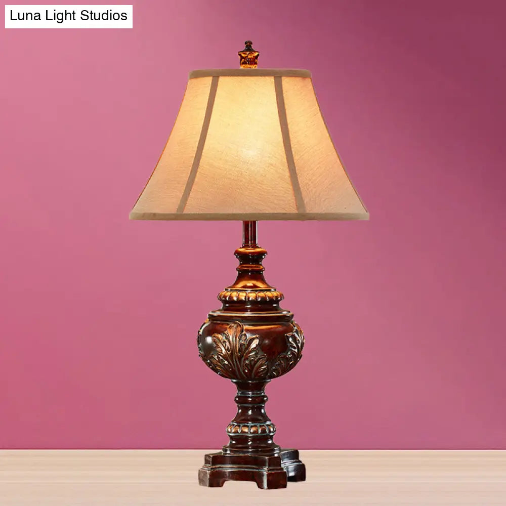 Silvia - Traditional Table Lamp