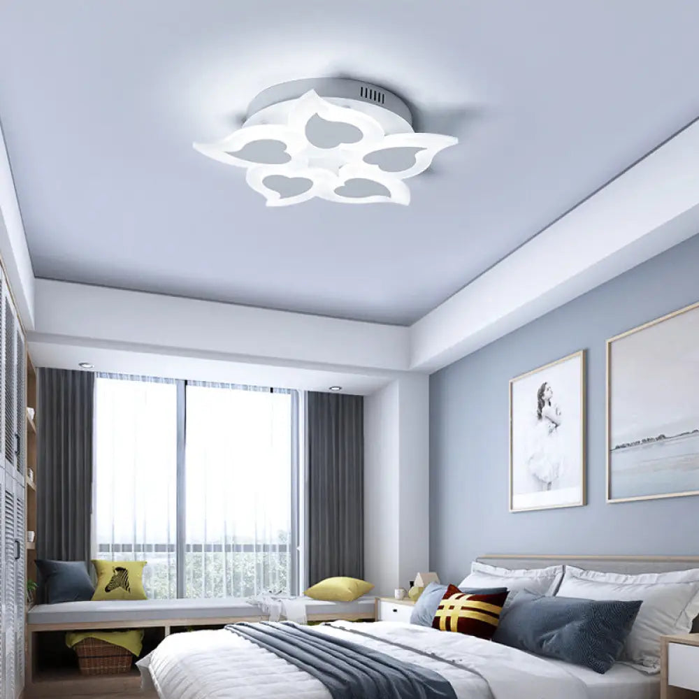 Simple Heart Acrylic Led Ceiling Light With Remote Dimming - Warm/White 18’/23’ Wide White / 18’