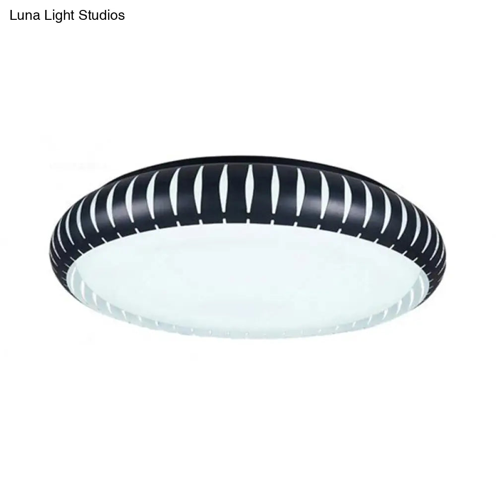 Simple Metal Led Ceiling Flush Mount Light White/Black With Hollow Shade For Living Room 18.5/22.5