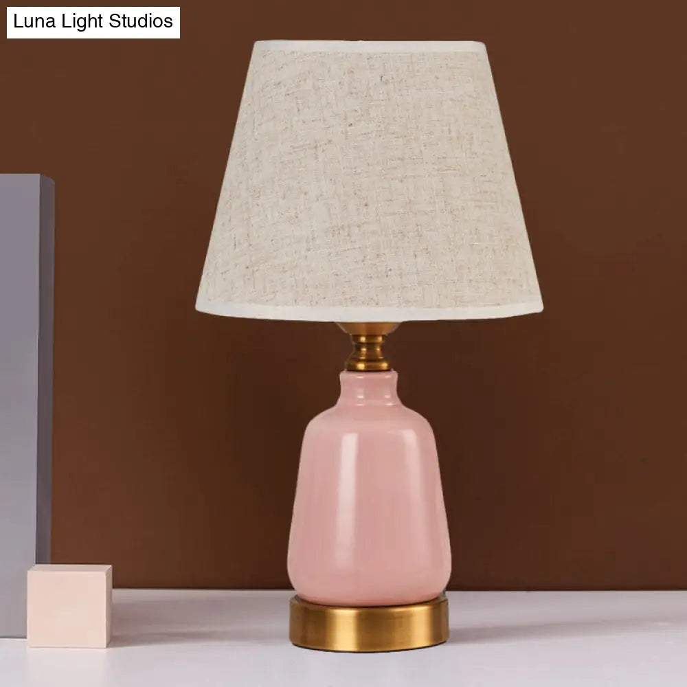 Simple Pink Conical Pleated Fabric Desk Lamp For Bedroom Night Table