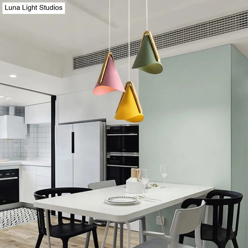 Simple White Waveform Pendant Light With Cone Metal Shade - 3 Lights Ideal For Dining Room Ceiling