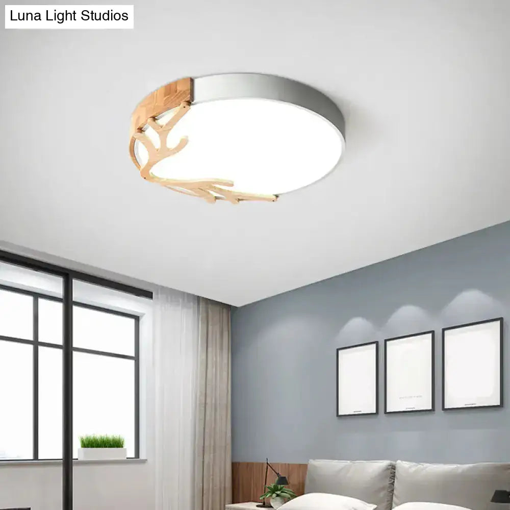 Simplicity Led Circle Flush Light With Antler Wood Decor For Bedroom