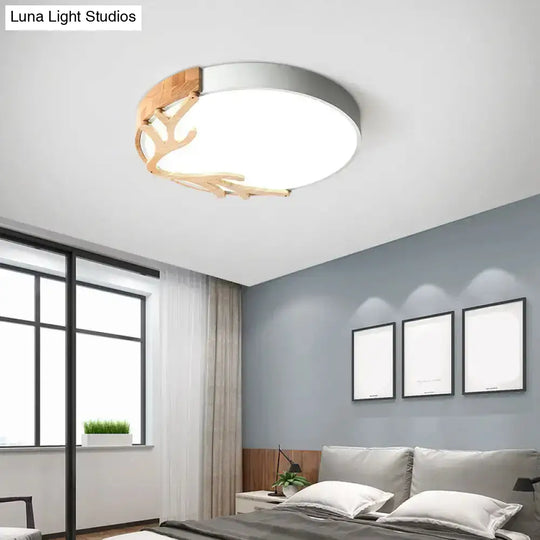 Simplicity Led Circle Flush Light With Antler Wood Decor For Bedroom