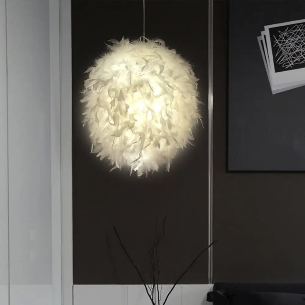 Simplicity White Hanging Pendant Light With Feather Shade - Perfect For Dining Rooms