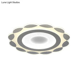 Simplicity White Led Flushmount Light With Acrylic Bloom Design In Warm/White 16.5’/24.5’/31’ Wide