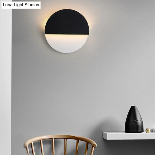 Sleek Black And White Rotatable Led Acrylic Wall Lamp - Simplicity In Design