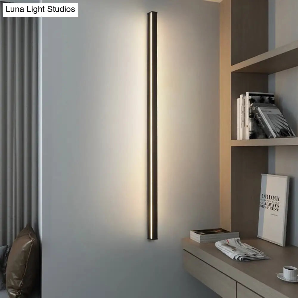 Sleek Black Led Wall Sconce For Hallways - Linear Flush Mount Design