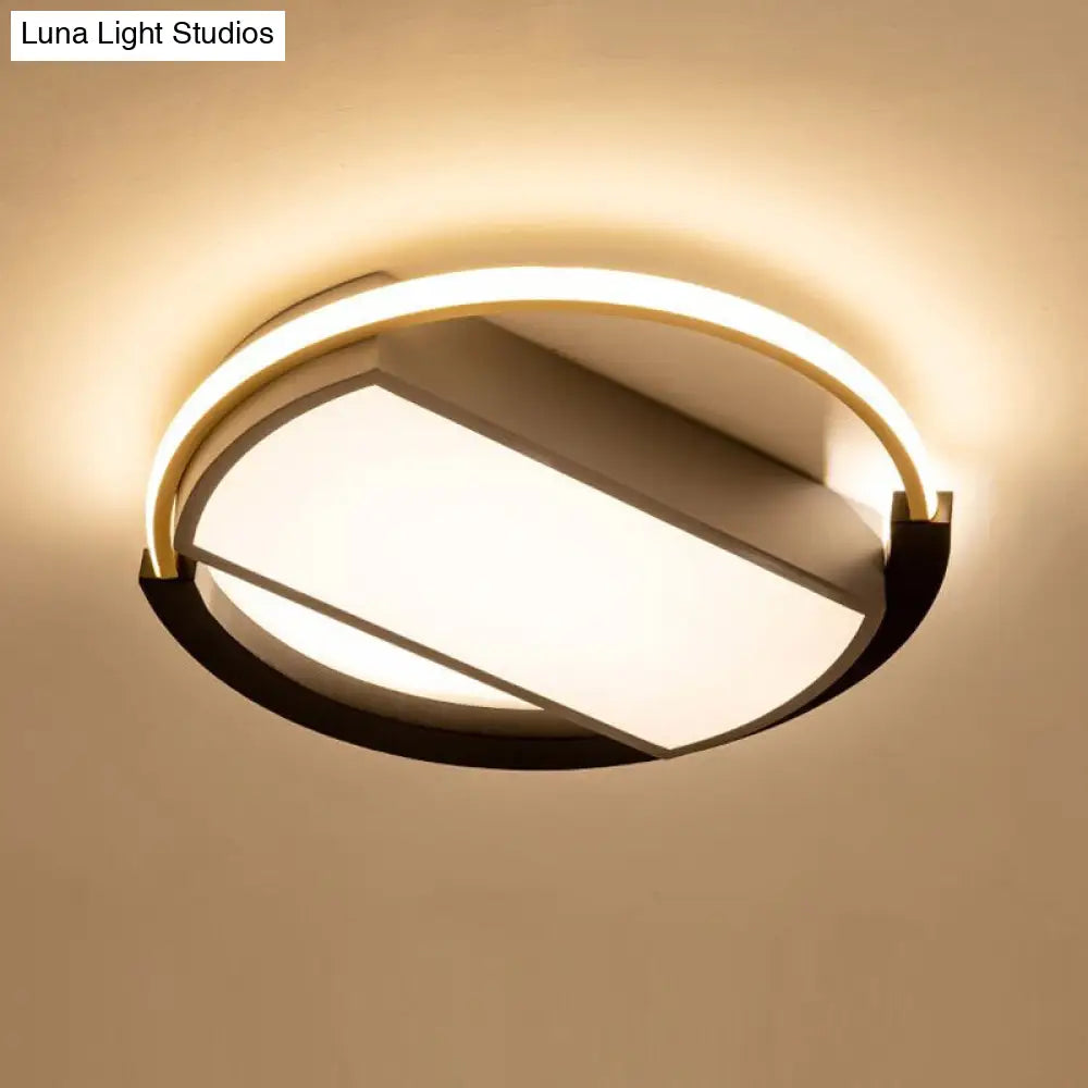 Sleek Geometric Acrylic Led Flush Mount Ceiling Light In Gold-Black