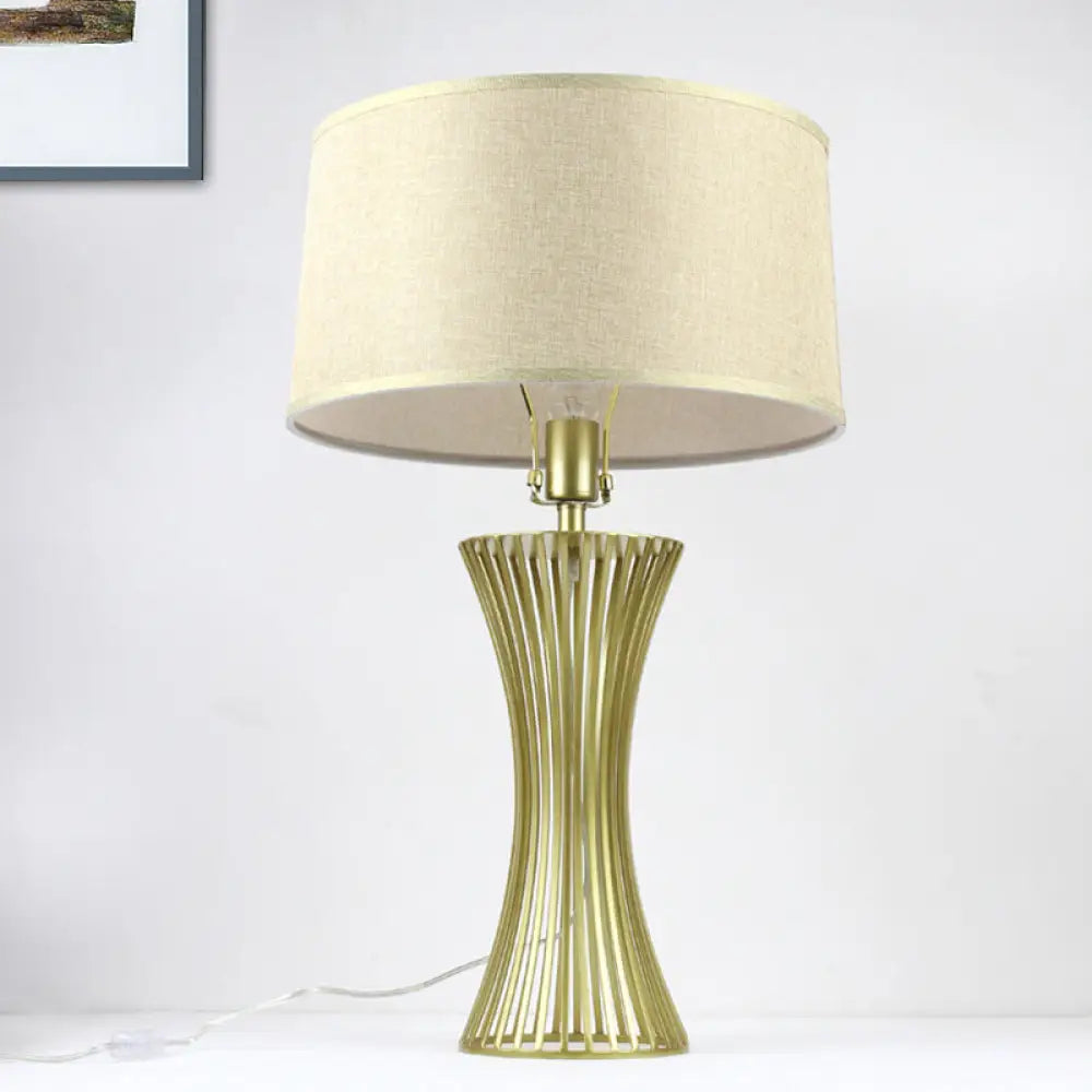 Sleek Green Metal Drum Table Lamp For Bedroom Nightstand - Simple Fabric Shade 1-Bulb Night Lighting