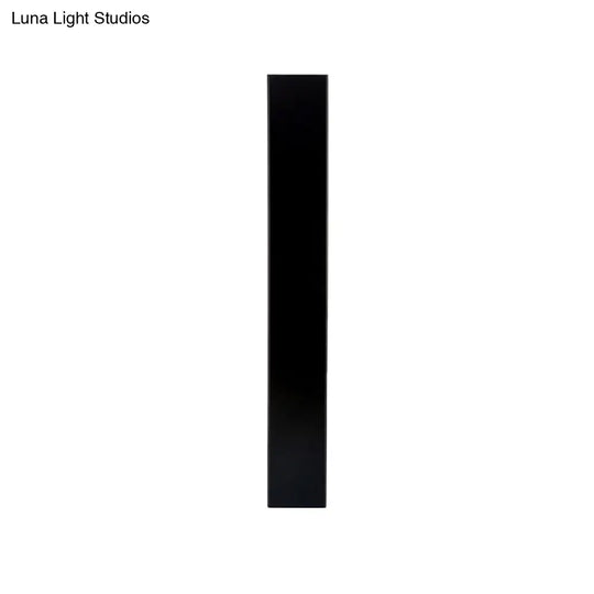 Sleek Led Wall Lighting: Aluminum Shade Black/White Finish Sconce For Bedroom