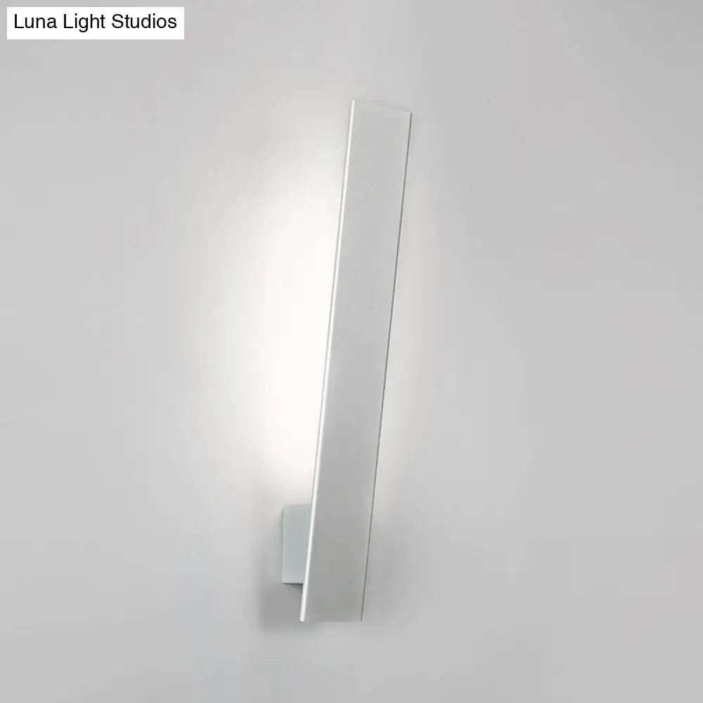 Sleek Led Wall Lighting: Aluminum Shade Black/White Finish Sconce For Bedroom