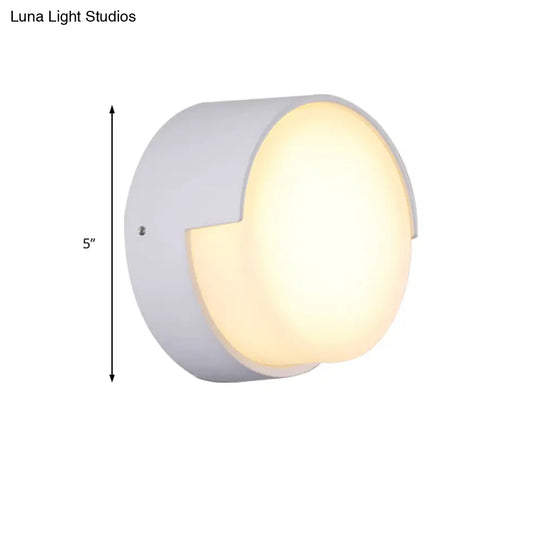 Sleek Metal And Acrylic Wall Sconce: Simplistic Round/Square Shade With Warm/White Led Lighting For