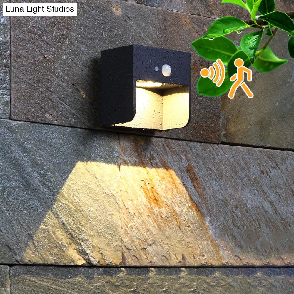 Sleek Metal Black Solar Wall Lamp - Stylish Pathway Lighting