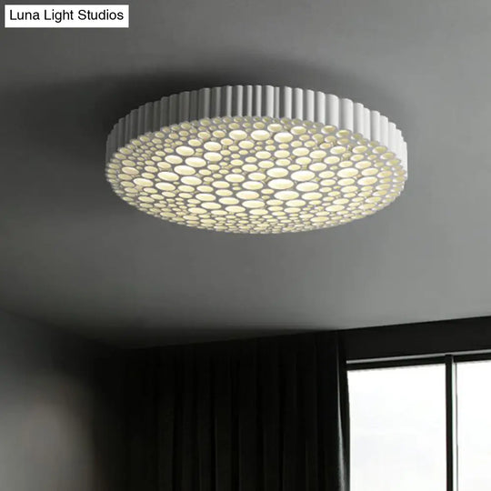 Sleek Metal Led Ceiling Flushmount Lighting For Bedrooms Cream / 14