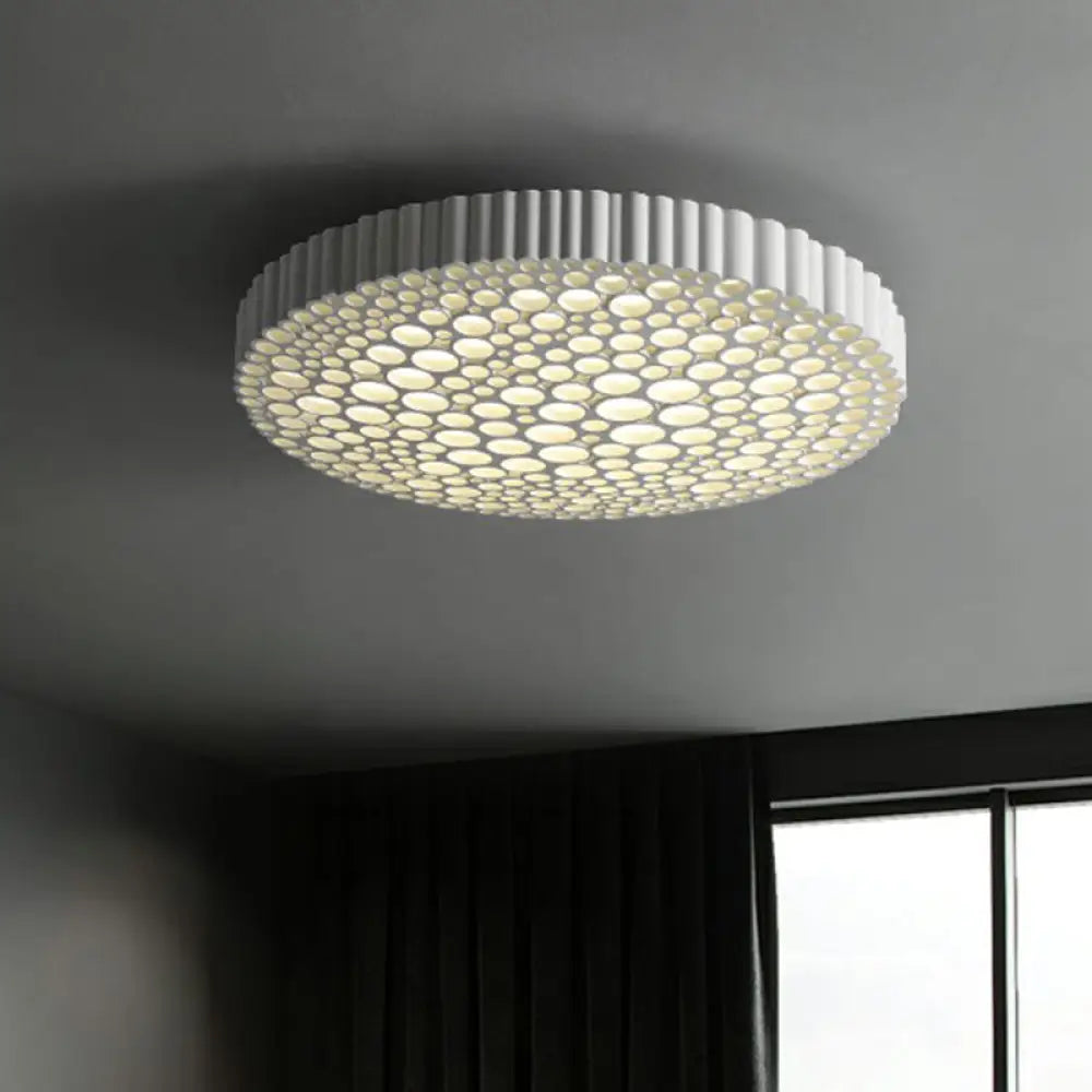 Sleek Metal Led Ceiling Flushmount Lighting For Bedrooms Cream / 14’