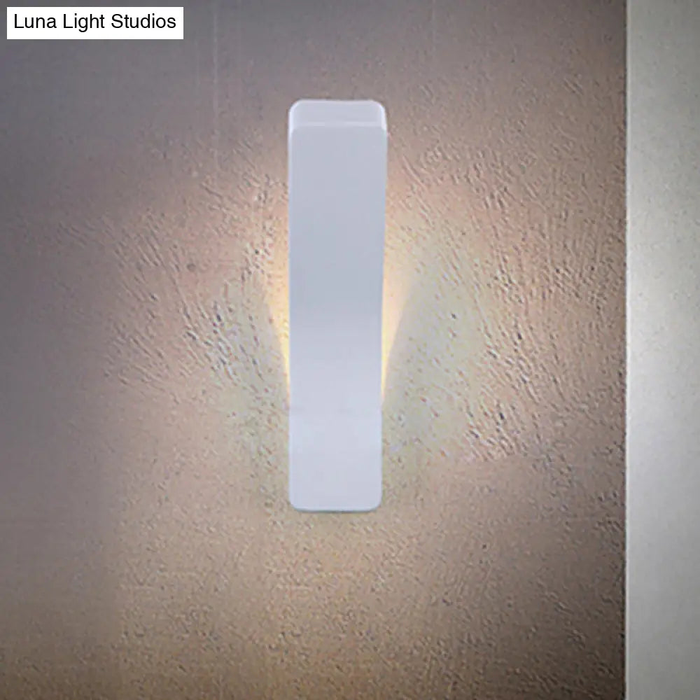 Sleek Metallic Bend Wall Mounted Led Lamp For Corridor With Warm/White Lighting