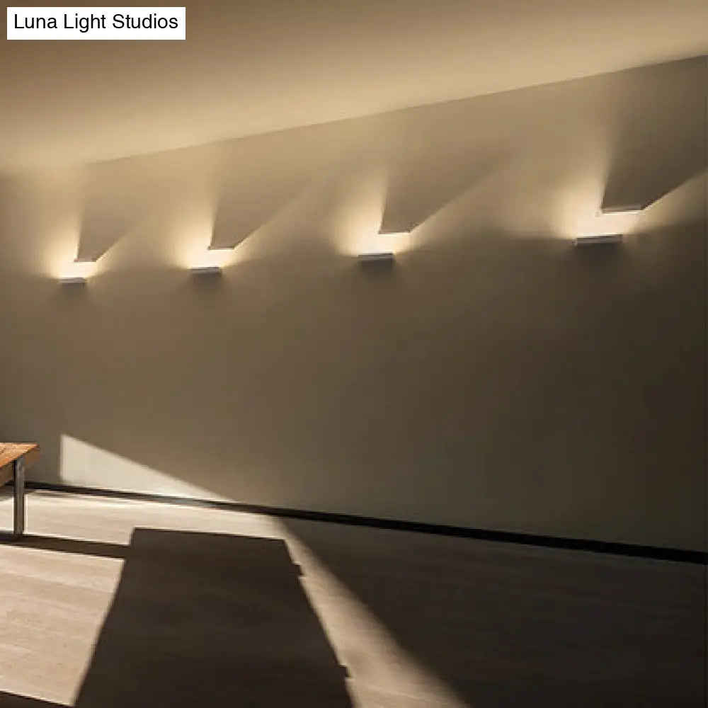 Sleek White Wall Washer Light: Simplistic Metallic Sconce For Stairway Illumination