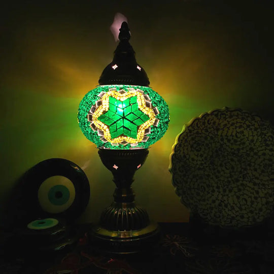 Spherical Blue/Green/Fluorescent Yellow Glass Table Lamp - Modern Living Room Task Lighting Green /