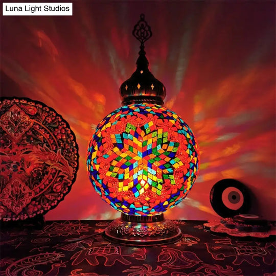 Stained Art Glass Table Lamp - Traditional Globe Style With White/Red/Yellow Colors For Bedroom