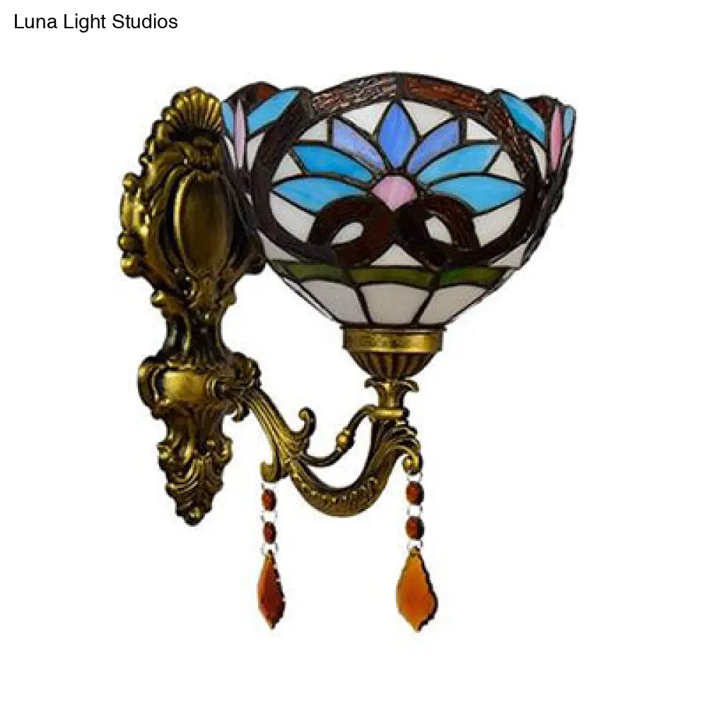 Stained Glass Victorian Wall Sconce With Brass Mount - 1 Light Fixture