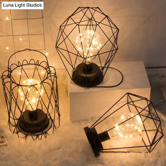 Stylish Black Metal Table Lamp With Cage Shade - Ideal For Bedside Or Loft Decor