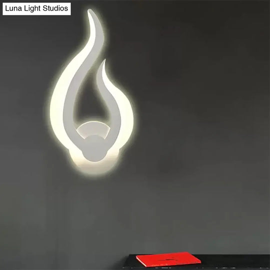 Stylish Fire-Shaped Led Wall Sconce For Kitchen And Dining Room