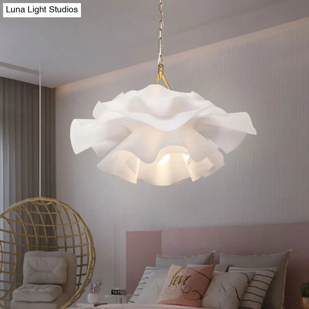 Stylish White Flower Pendant Light For Modern Bedrooms