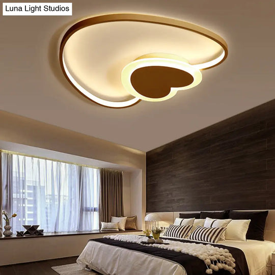 Stylish White Heart-Shaped Ceiling Lamp For Modern Dining Rooms / Warm