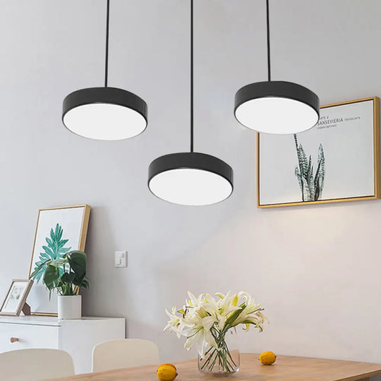 Tania Borealis - Modern Pendant Light Black / Round Linear