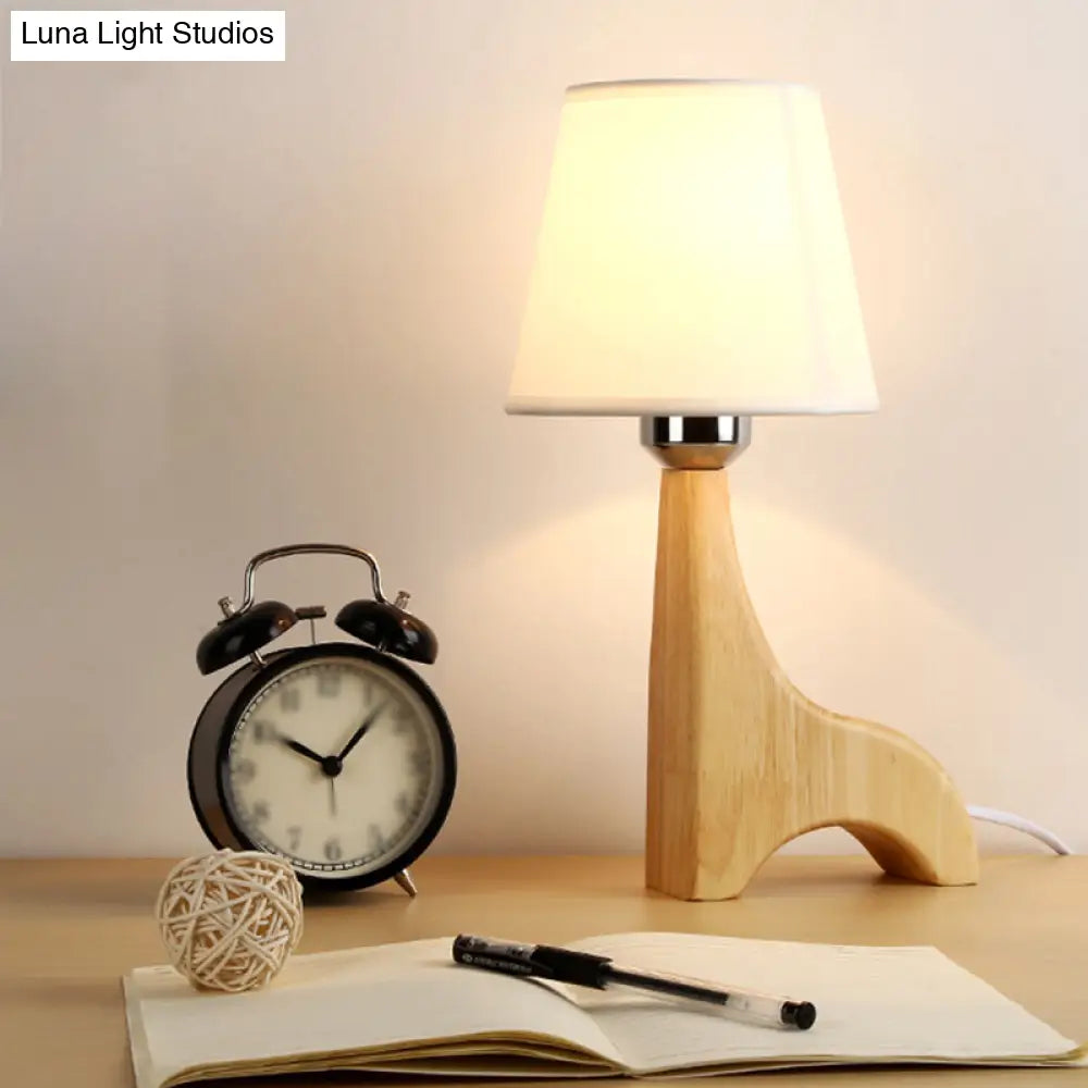 Tejat Prior - Giraffe Table Lamp