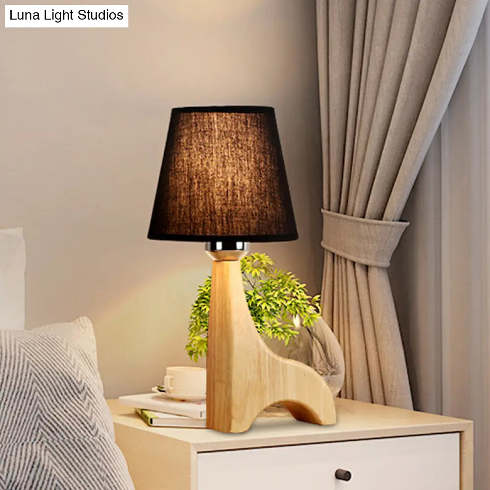 Kids Conical Nightstand Lamp With Giraffe Wood Base - Black/White Fabric Reading Light