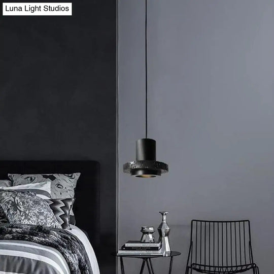 Sleek Terrazzo Single-Bulb Black Hat Pendant Light For Flat Round Ceiling / 7