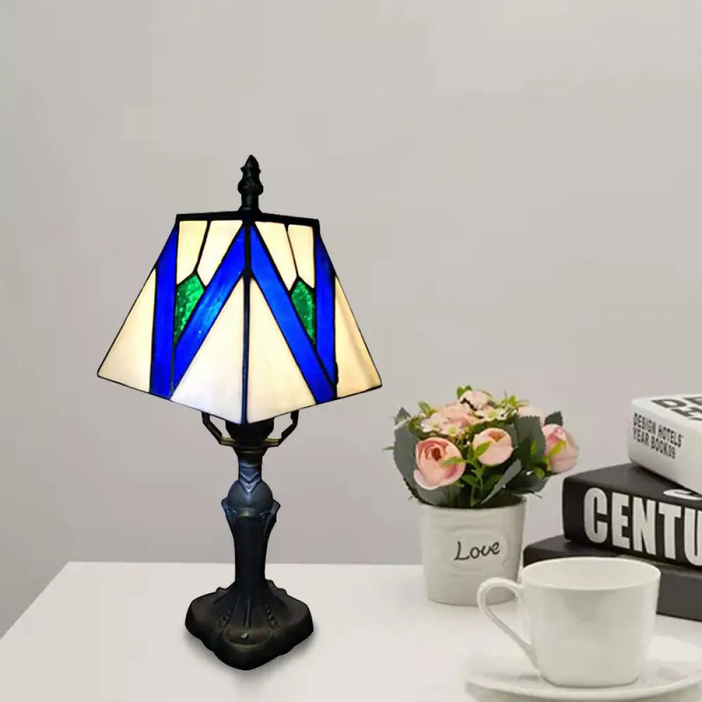 Tiffany Art Glass Desk Light: 1-Light Craftsman Reading Lamp In Blue/White For Bedroom Decor White