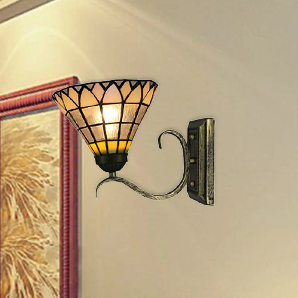 Tiffany Shuttlecock Wall Light: Art Glass Clear Lamp For Kitchen With Curved Arm