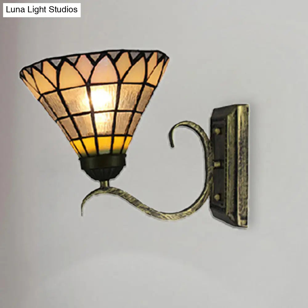 Tiffany Shuttlecock Wall Light: Art Glass Clear Lamp For Kitchen With Curved Arm