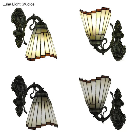 Tiffany Style Stained Glass Mini Wall Sconce For Bedroom With Single Light