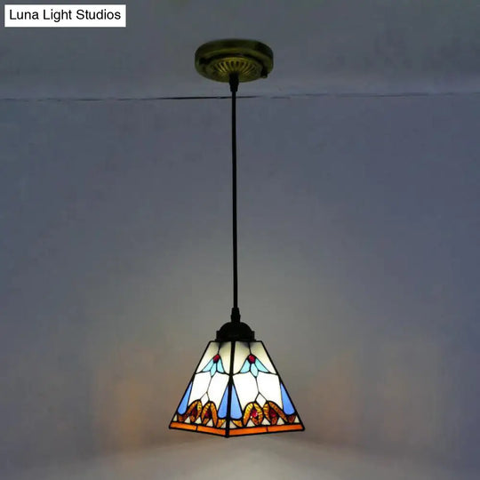 Tiffany-Style Pendant Light: Tapered Hanging Lamp With White Stained Glass And 1 Bulb