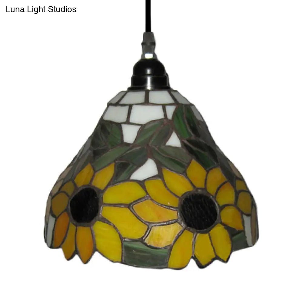 Tiffany-Style Yellow Stained Glass Trumpet Pendant Light - Hanging Lamp