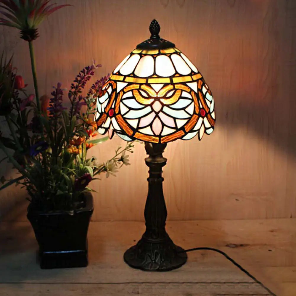 Tiffany Victorian Stained Glass Desk Lamp With Antique Brass Finish - Ideal For Living Room 1 Light