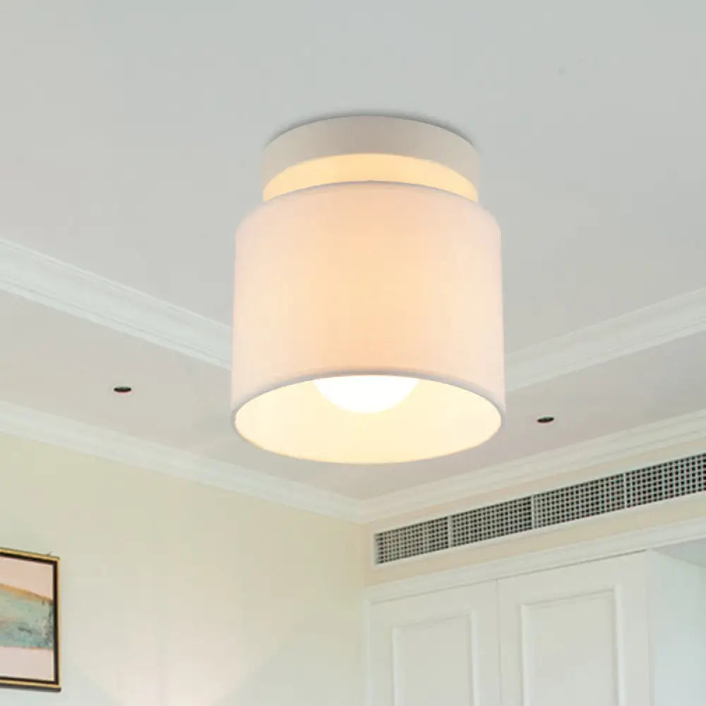 Traditional Black/White Flush Ceiling Mount Light Fixture For Corridor White / Round