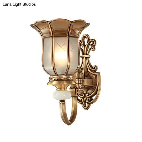 Traditional Brass Flower Metal Wall Sconce - Living Room Lighting Fixture (1/2-Bulb)