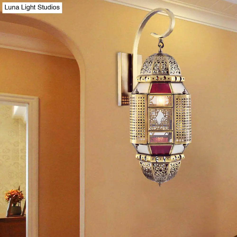 Traditional Brass Wall Mount Sconce Light For Bedroom - Curved Arm Design With 1 Bulb