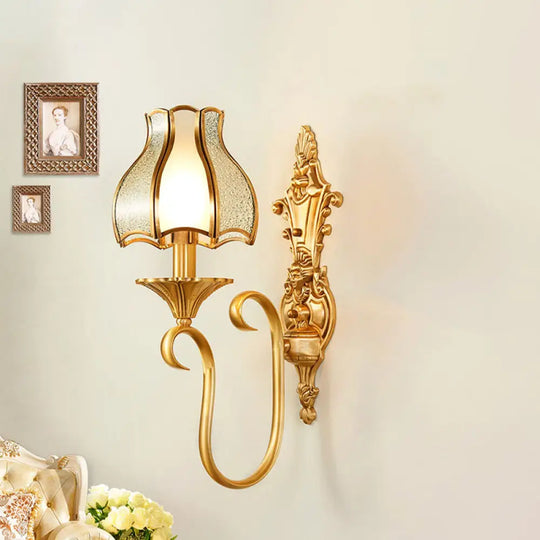 Traditional Brass Wall Sconce With Curvy Design - 1/2 Heads Ideal For Living Room 1 /