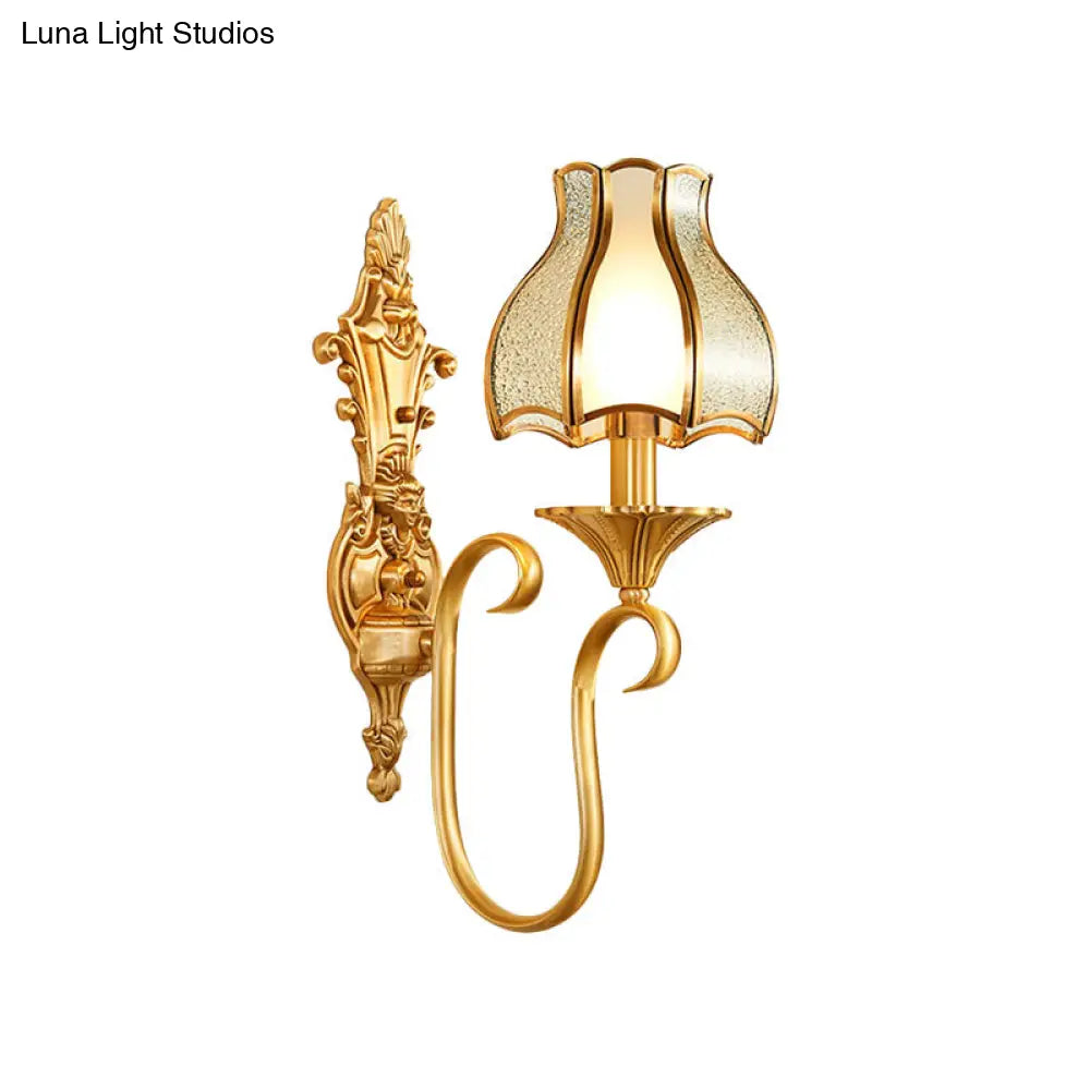 Traditional Brass Wall Sconce With Curvy Design - 1/2 Heads Ideal For Living Room