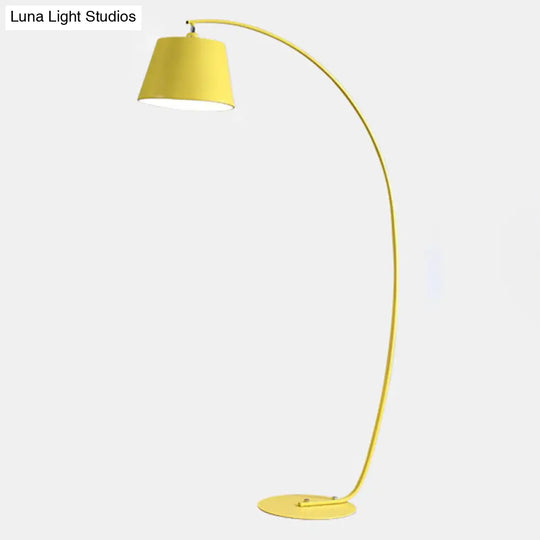 Traditional Empire Shade Floor Lamp With Arc Arm For Living Room - Elegant Standing Light