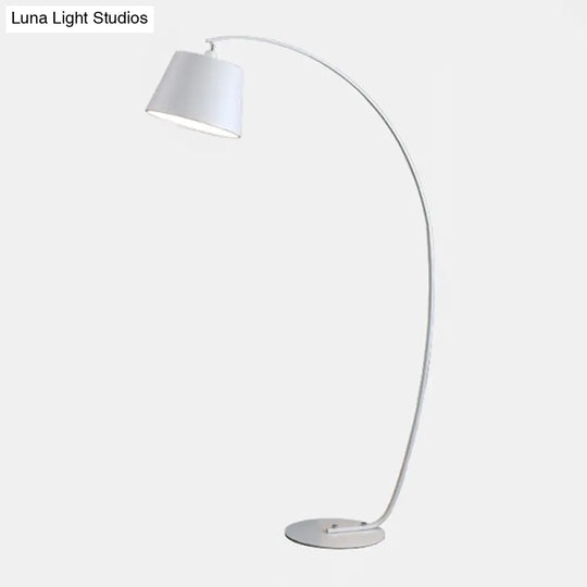 Traditional Empire Shade Floor Lamp With Arc Arm For Living Room - Elegant Standing Light