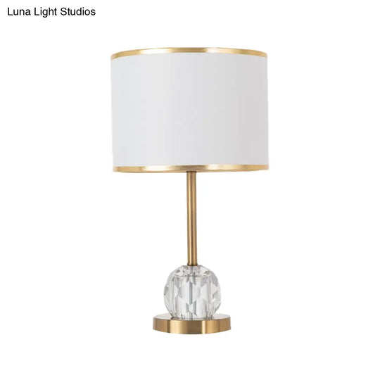 Traditional Gold Table Lamp With Drum Shade Crystal Décor - 1 Light Nightstand