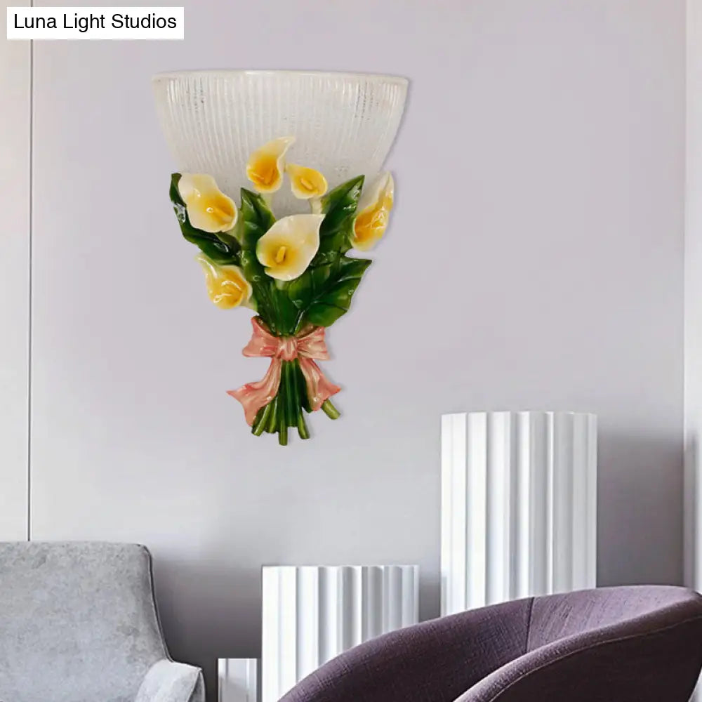 Traditional Prismatic Glass Wall Lamp With Green Bouquet Detail For Living Room Sconce